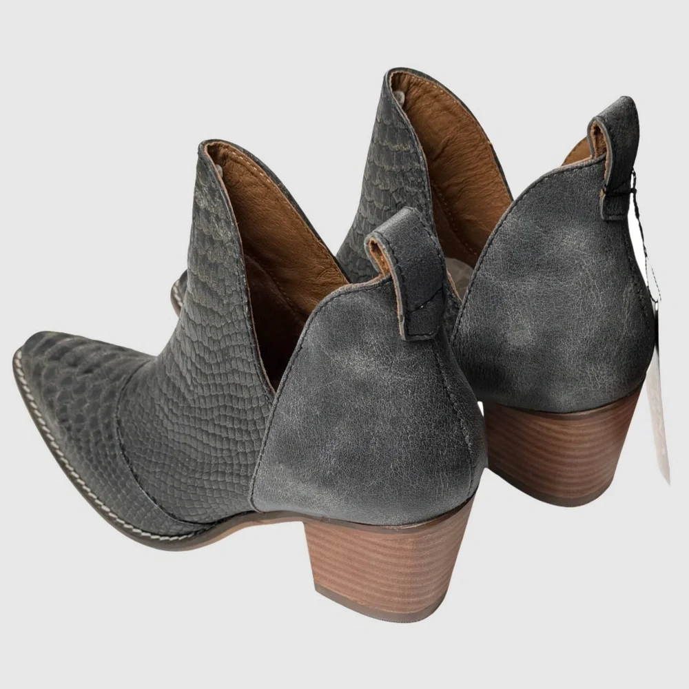 Nocona Micki Rattle Black Cowhide‎ Snip Toe Boots - NEW Womens Size 8 #47957-ZZ3